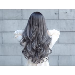 韓国風巻き髪　イルミナカラー艶カラー