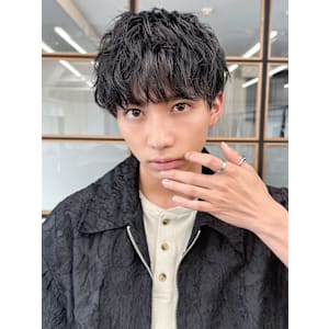 シャドウパーマで叶う◎無造作ニュアンスショート - L men's 渋谷 メンズカット/眉毛/メンズ パーマ/ニュアンスパーマ【エル メンズ】掲載中