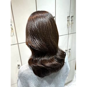 20代30代40代艶髪くびれミディアムレイヤー鶴見 - VANESSA【ヴァネッサ】掲載中