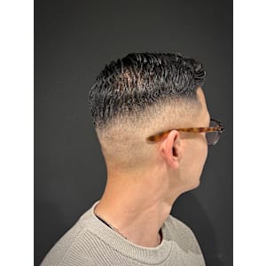 サイドパート - ヒロ銀座バーバーショップ大阪本店【ヒロギンザ バーバーショップオオサカホンテン】掲載中