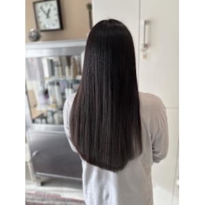 高濃度ホリスティック縮毛矯正 - fig by artefice【フィグ バイ アルテフィーチェ】【フィグ バイ アルテフィーチェ】掲載中