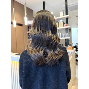 大人ガーリーミディアム☆透明感ベージュカラー☆20代 - 半個室型美容室 Sourire 小倉店【ハンコシツガタビヨウシツ スーリール コクラテン】掲載中