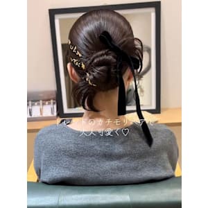 カチモリヘアで大人可愛いヘアセット