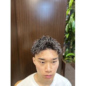 神田ツイスパ - ヘアーモードキクチ 神田日銀通り店【ヘアーモードキクチ】掲載中
