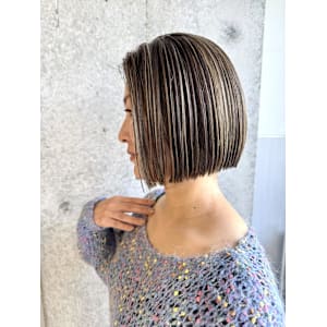 白髪ぼかしハイライト／ベージュ/切りっぱなしボブ - sweep 平尾【スウィープ　ヒラオ】掲載中