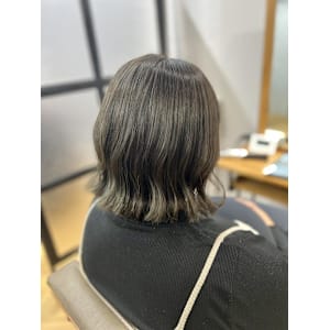 イルミナカラーのアッシュ系 - aroot 町田店 酸性縮毛矯正/髪質改善カラー【アルート マチダテン サンセイシュクモウキョウセイ カミシツカイゼンカラー】掲載中