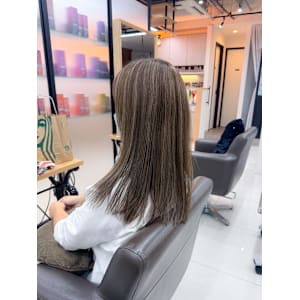 白髪ぼかし細めハイライト30代40代50代【藤沢　藤沢駅】 - STELLA by KENJE【ステラバイケンジ】掲載中