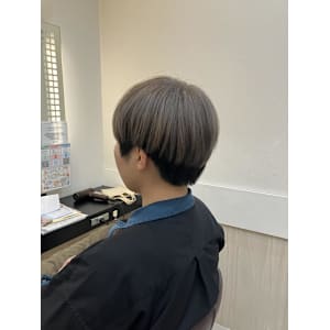 刈り上げ美髪アンブレラカラー