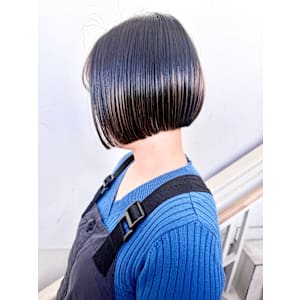 【morio成増 セリザワ】ぱっつんボブ プレイングカラー - モリオ・フロム・ロンドン成増店【モリオフロムロンドンナリマステン】掲載中