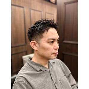 大人清潔感ショートフェード - VIR BARBER【ヴィルバーバー】掲載中