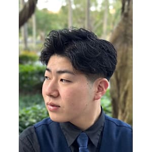 テーパーフェードフェザーショート - ヒロ銀座バーバーショップ難波店【ヒロギンザバーバーショップナンバテン】掲載中