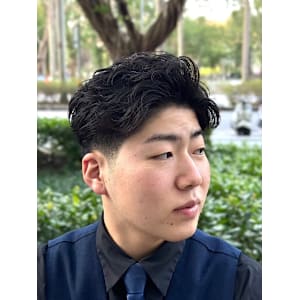 テーパーフェードフェザーショート - ヒロ銀座バーバーショップ難波店【ヒロギンザバーバーショップナンバテン】掲載中