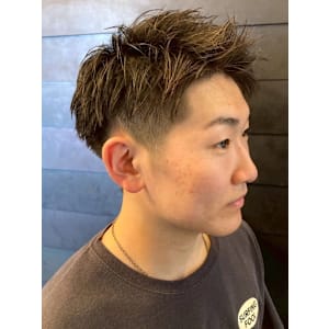 ブラウンカラー アッシュカラー ツーブロック アップバング - 全室完全個室 THIS IS BARBER 4th【ディスイズバーバーフォース】掲載中