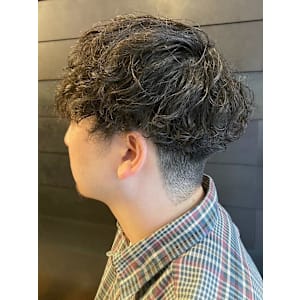 ツーブロックマッシュ ツイストスパイラルパーマ 黒髪 - 全室完全個室 THIS IS BARBER 4th【ディスイズバーバーフォース】掲載中