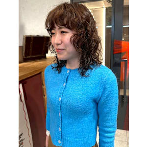 ブラウンカラー 顔周りカット ニュアンスパーマ 20代 - atelier.神戸三宮店【アトリエ】【アトリエ コウベサンノミヤテン】掲載中