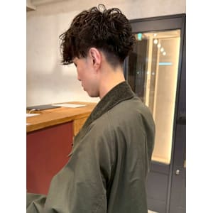 波巻きパーマ ブラウンカラー 刈り上げ ニュアンスパーマ - atelier.神戸三宮店【アトリエ】【アトリエ コウベサンノミヤテン】掲載中