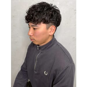 刈り上げ スパイラルパーマ ツーブロック 20代 眉カット - atelier.神戸三宮店【アトリエ】【アトリエ コウベサンノミヤテン】掲載中