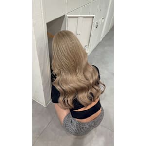 ミルクティーベージュカラー - CIERA. 南船場【シエラミナミセンバ】掲載中