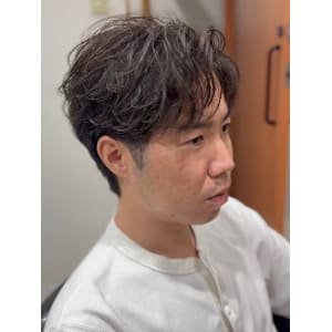 センターパート - Les Mains メンズ特化サロン【レマン】【レマン メンズトッカサロン】掲載中