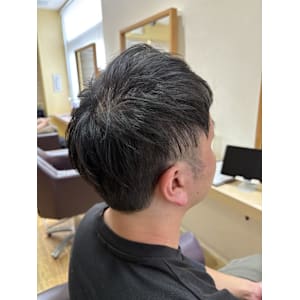 清楚感あるメンズスタイル