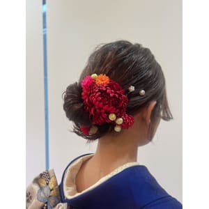 成人式ヘア　ローシニョン - VISAGE plus【ヴィサージュ プラス】【ヴィサージュ プラス】掲載中