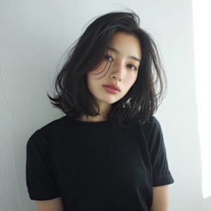 フェイスレイヤー／外ハネミディアム／／結べる長さ