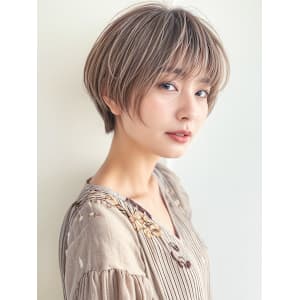 ハイライトグラデーション前下がりボブマッシュp1　脱白髪染め - COVER HAIR bliss【カバーヘア ブリス】上尾/上尾西口店【カバーヘアブリス アゲオ アゲオニシグチテン】掲載中