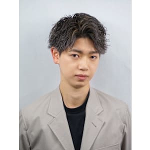 札幌メンズパーマ×ツイストスパイラル - ヒロ銀座 バーバーショップ 札幌本店【HIRO GINZA BARBER SHOP】【ヒロギンザ バーバーショップ サッポロホンテン】掲載中