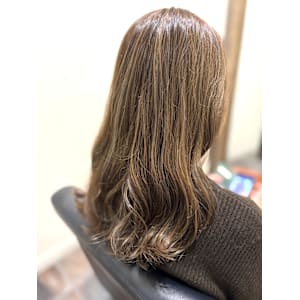 白髪ぼかし - Hair salon Sophia【ヘアーサロンソピアー】掲載中