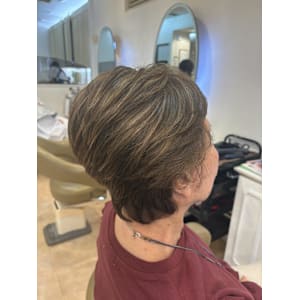 大人ハイライトショートレイヤー - hair&make imus MADOMOAZEL【ヘアーアンドメイク イムス マドモアゼル】掲載中