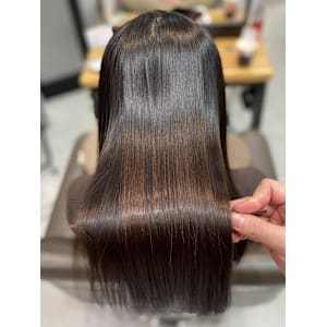 天使の縮毛矯正髪質改善酸性ストレート美髪矯正艶髪銀座有楽町 - Charm by KENJE【シャルム　バイ　ケンジ】掲載中