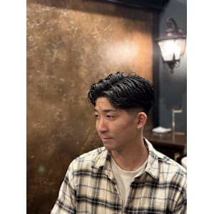 ショート毛流れパーマ - 銀座shino~灯~HANARE メンズ 理容室 barber【トモシビ ハナレ バーバー 】【ギンザシノトモシビハナレメンズリヨウシツバーバー】掲載中
