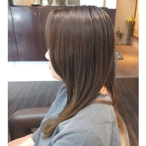 ベージュカラーロング - ENOMOTO 髪質改善・白髪ぼかし【エノモト】【エノモト】掲載中