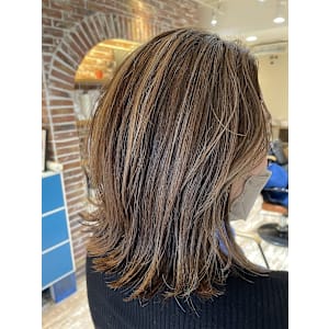 ハイライトカラー/白髪ぼかし/外ハネ/下赤塚