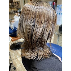 シークレットハイライト/白髪ぼかし/外ハネ/下赤塚