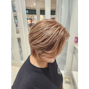 店長限定ハイライトカラー - 美容室KISEI イオンスタイル仙台卸町店【ビヨウシツキセイ イオンスタイルセンダイオロシマチテン】掲載中