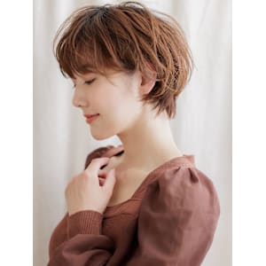 大人美人抜け感フェザーショート小顔プードルパーマ30代40代 - COVER HAIR bliss 【カバー ヘア ブリス】川口/ららテラス川口東口駅前店【カバー ヘア ブリス カワグチララテラスカワグチヒガシグチエキマエテン】掲載中