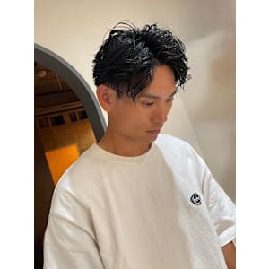 アップバング＋強めフェザー - Eha＋MAUNA【エハプラスマウナ】掲載中