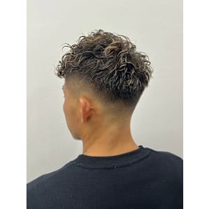 スペインカール - ヒロ銀座バーバーショップ難波店【ヒロギンザバーバーショップナンバテン】掲載中