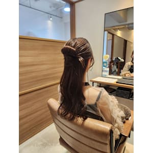 縦リボンカチモリハーフ - 半個室型美容室 Sourire 箱崎店【ハンコシツガタビヨウシツスーリールハコザキテン】掲載中