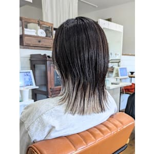 レイヤーカット×インナーカラー