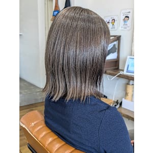 外ハネボブ×オリーブベージュ