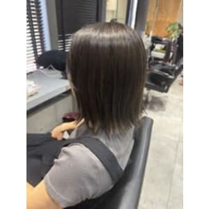 外ハネ　オリーブアッシュ - newi 池袋【ネウィ イケブクロ】掲載中