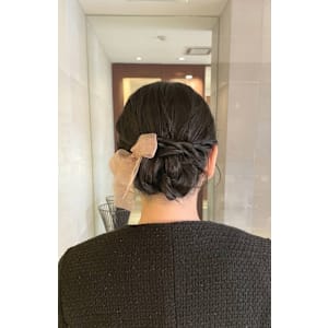 ヘアアレンジ/ヘアセット/カチモリ/編みおろし/シニヨン　 - tip・top目白店【チップタップメジロテン】掲載中