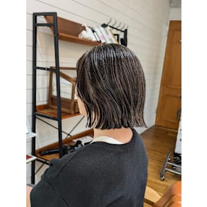 外ハネボブ×白髪ぼかしハイライト - きいろいさんかくの美容室 Kanshall【カンシャル】【キイロイサンカクノビヨウシツ カンシャル】掲載中