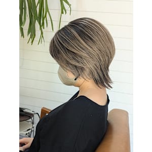 ウルフカット×シャドウルーツカラー - きいろいさんかくの美容室 Kanshall【カンシャル】【キイロイサンカクノビヨウシツ カンシャル】掲載中