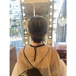 ヘアアレンジ/ヘアセット/カチモリ/編みおろし/シニヨン　 - tip・top目白店【チップタップメジロテン】掲載中