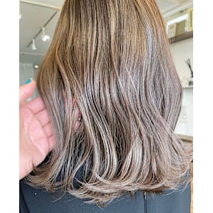 カット＋ハイライトカラー - きいろいさんかくの美容室 Kanshall【カンシャル】【キイロイサンカクノビヨウシツ カンシャル】掲載中