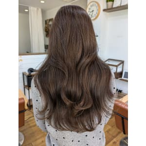 ロングカット×オリーブベージュ - きいろいさんかくの美容室 Kanshall【カンシャル】【キイロイサンカクノビヨウシツ カンシャル】掲載中