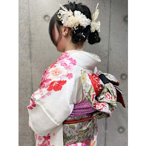 着物ヘアセット 成人式 ツインお団子 アップスタイル 着付け - and anon 春日原店【アンドアノン カスガバルテン】掲載中